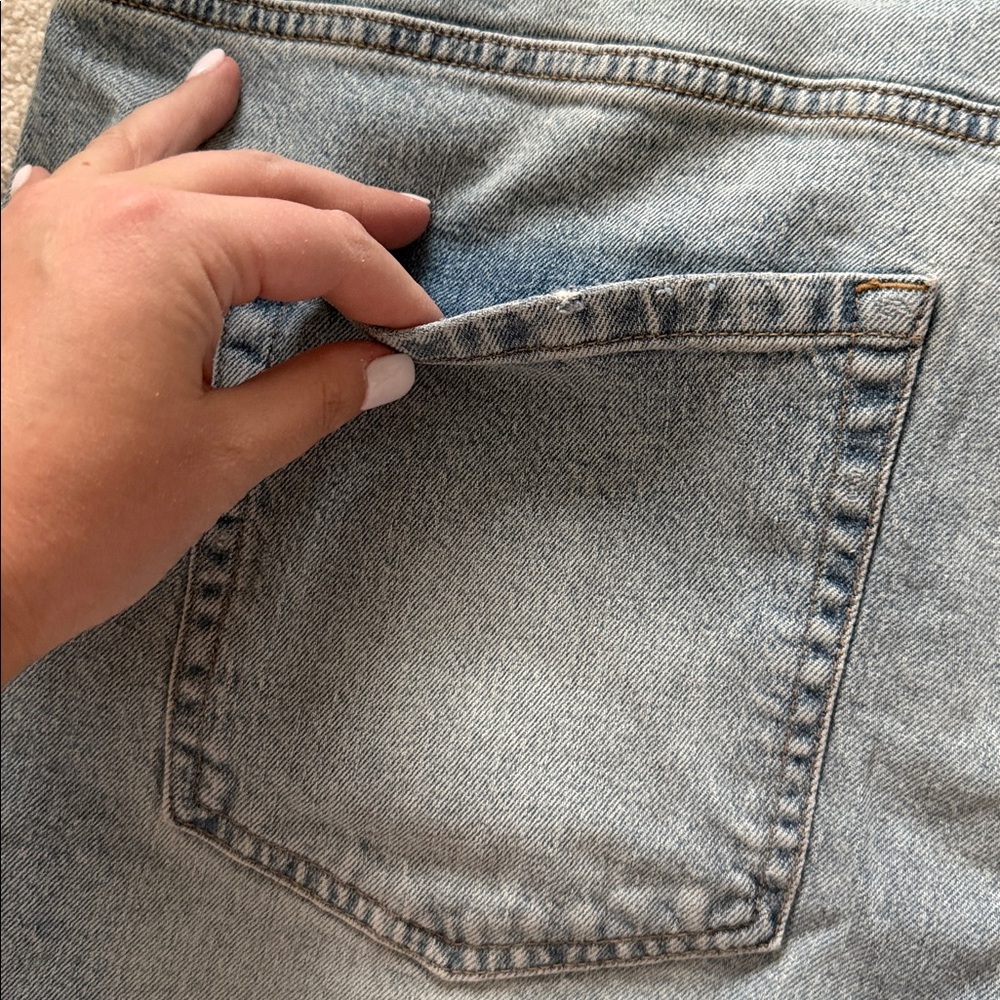 NEW- Wild Fable Easy Rigid Mid Rise Denim Shorts - Picture 9 of 10